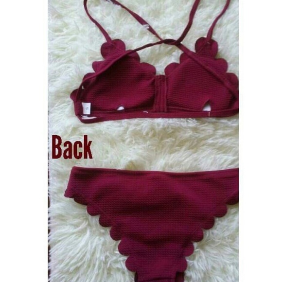 Swim suit never worn - Picture 2 of 3